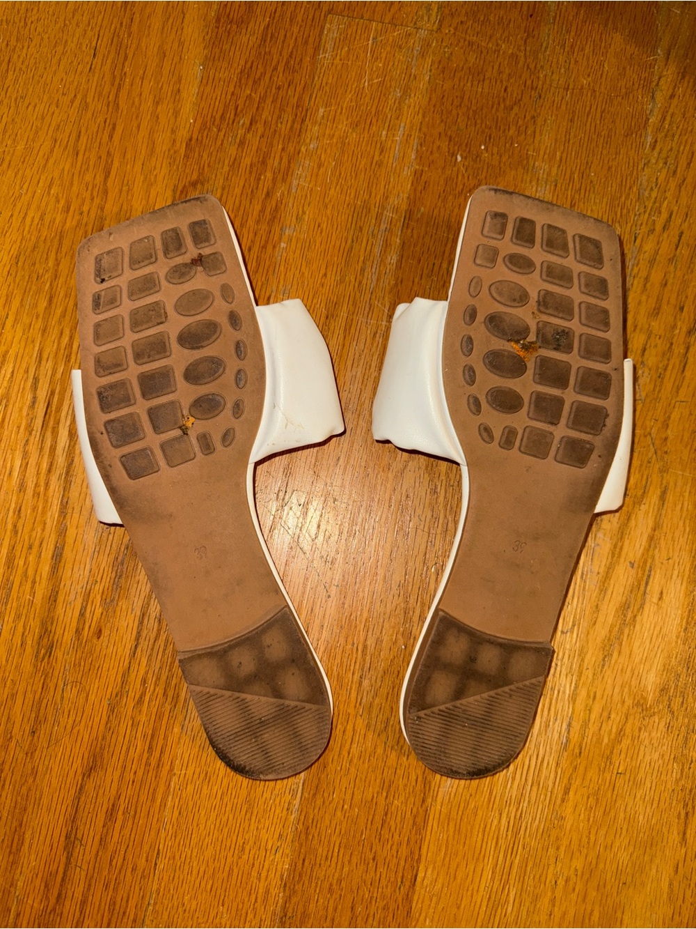White Ruched Slide Sandals - Picture 2 of 2